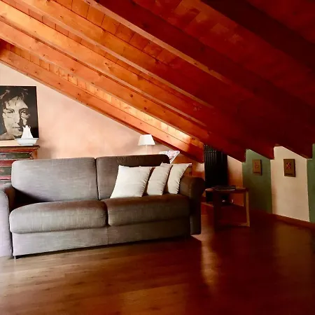 Διαμέρισμα L'atelier, Mansarda Vista Lago